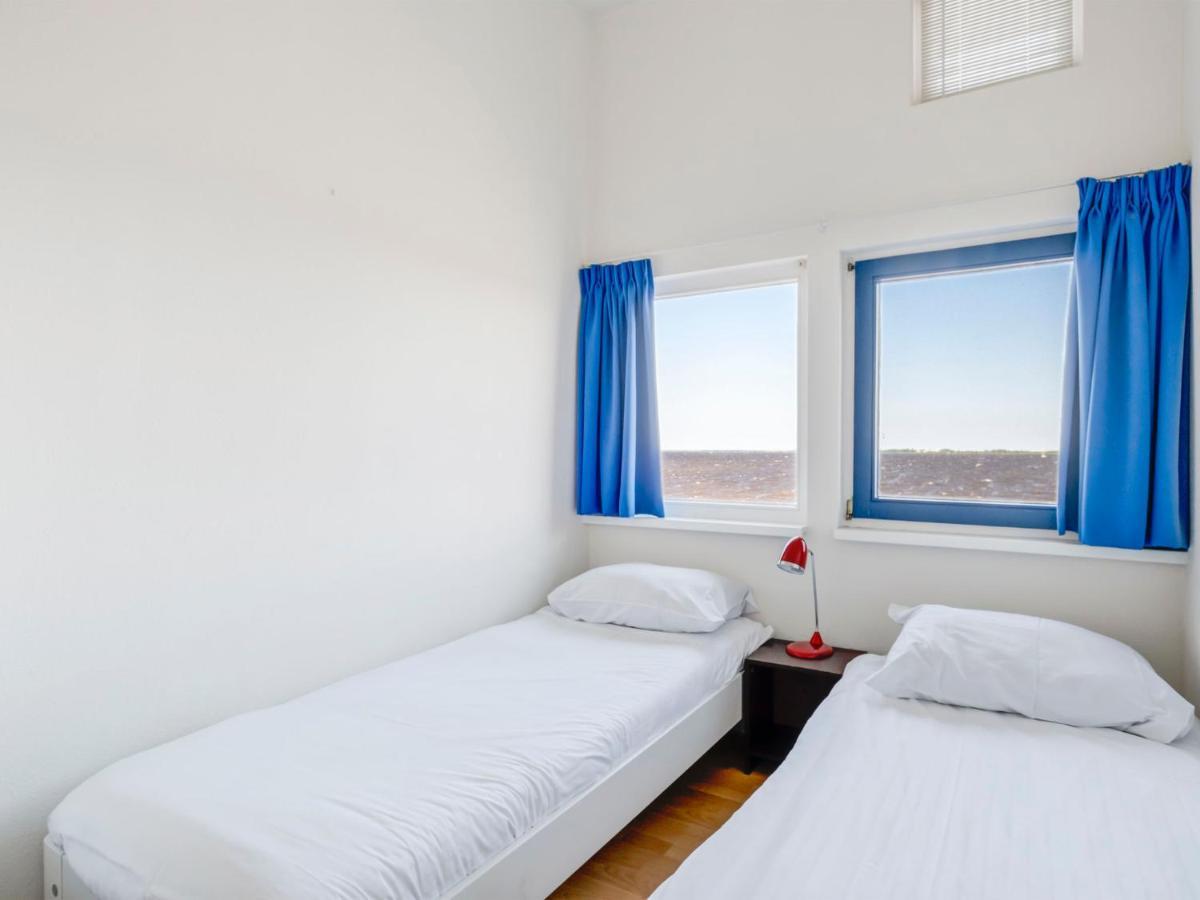 Holiday Home Jachthaven Oostmahorn By Interhome Anjum Exteriör bild